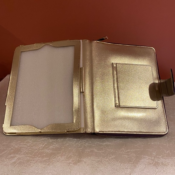 RW&CO Ipad Portfolio Case - Picture 4 of 8